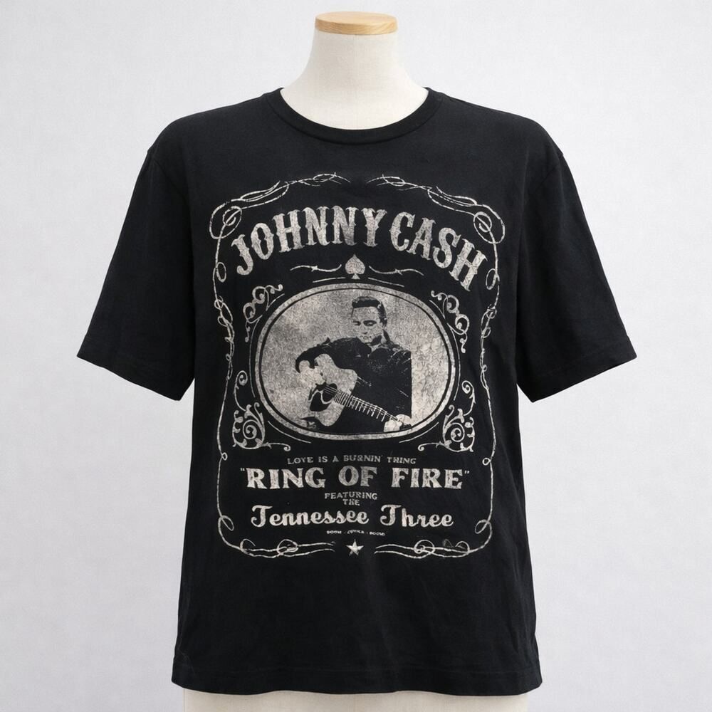 Johnny Cash Men’s Black SS Ring of Fire Shirt L